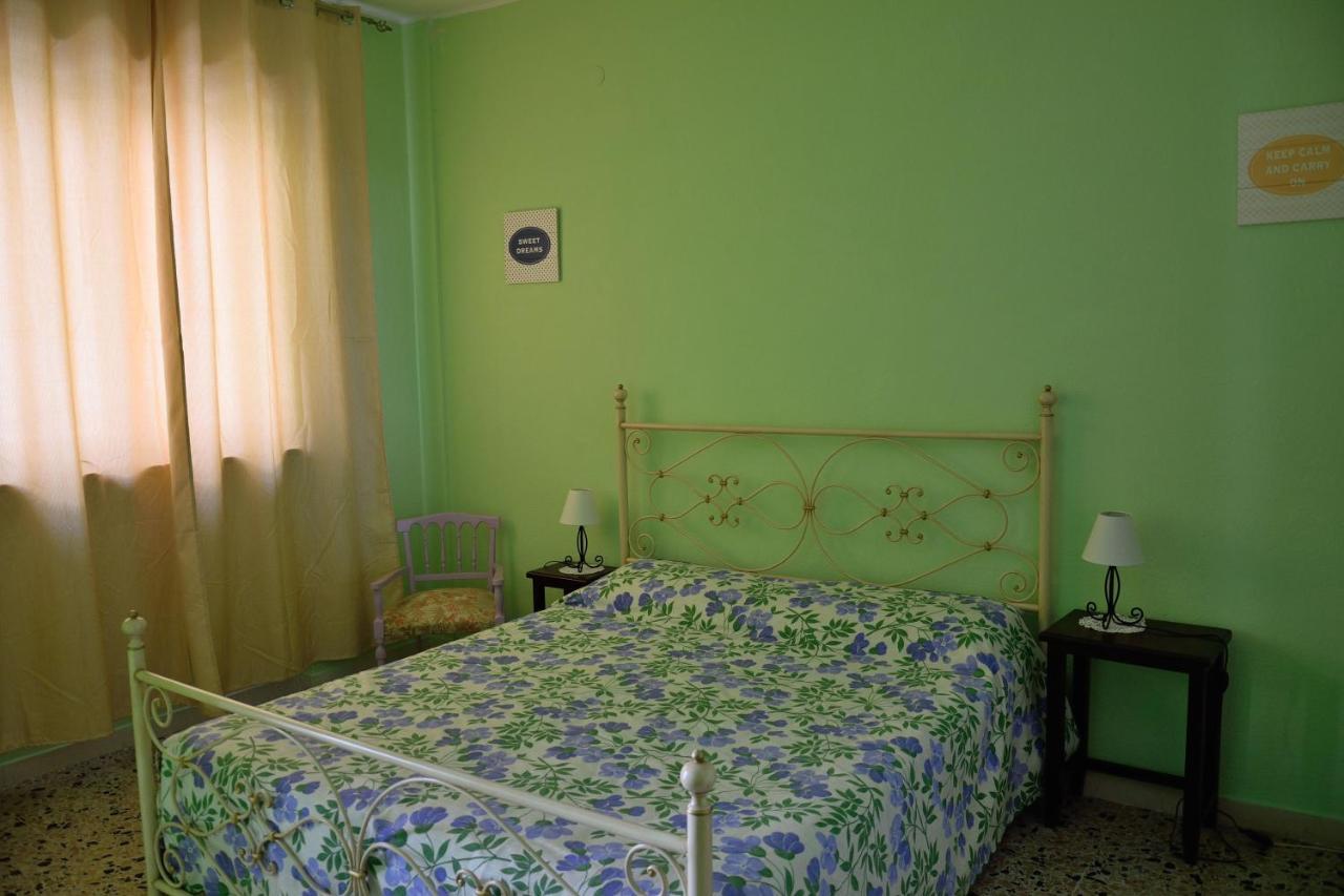B&B Maria Montis Асемини Екстериор снимка