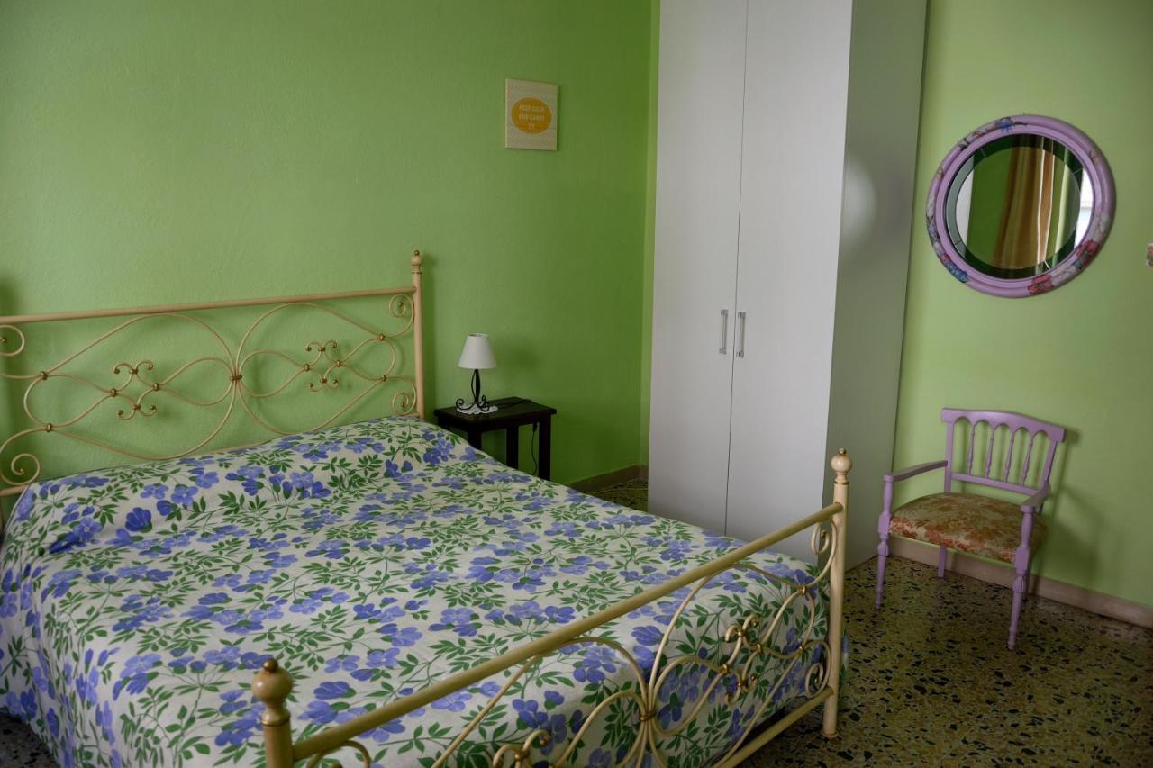 B&B Maria Montis Асемини Екстериор снимка