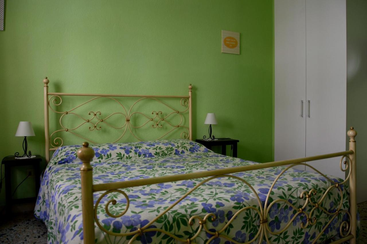 B&B Maria Montis Асемини Екстериор снимка